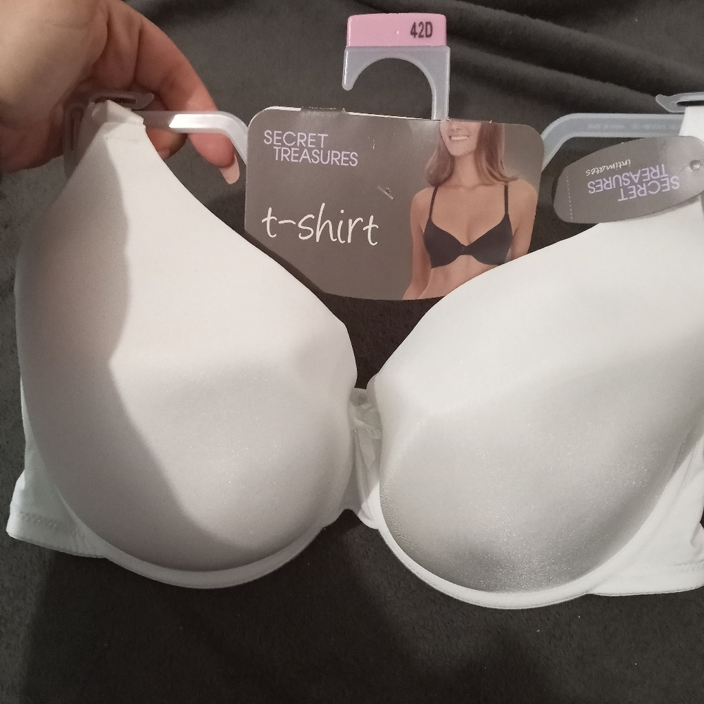 Nwt bra 42d